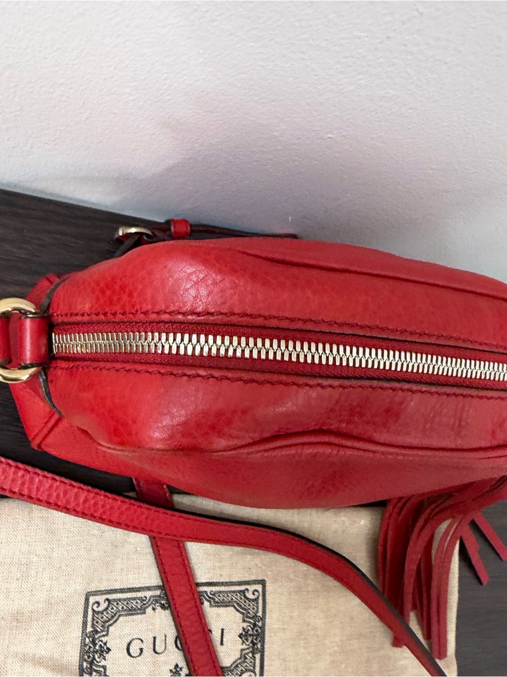 Gucci Soho Disco Red Leather Crossbody Bag GG Logo Tassel Camera Bag Authentic - Picture 5 of 13